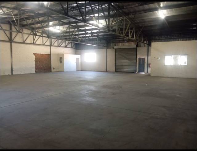 420M² WAREHOUSE TO LET IN ROCKY DRIFT